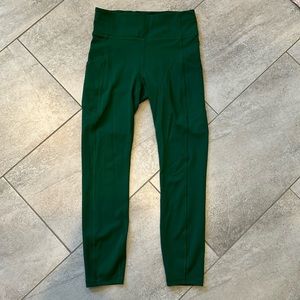 Lululemon leggings with pockets size 6, worn only once